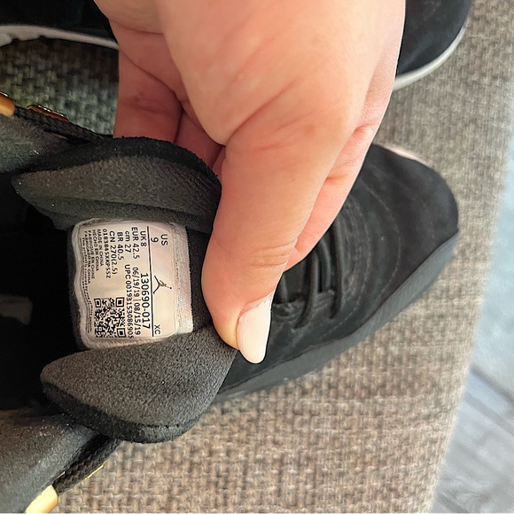 Men’s Jordan Retro 12s Reverse Taxis Size 9 - Picture 4 of 8